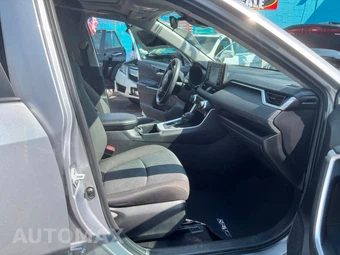 2022 Toyota RAV4 XLE - miniatura 25