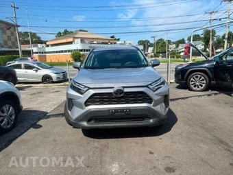 2022 Toyota RAV4 XLE - miniatura 5