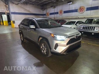 2022 Toyota RAV4 XLE - miniatura 4