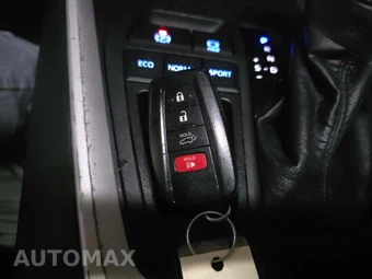 2022 Toyota RAV4 XLE - miniatura 8