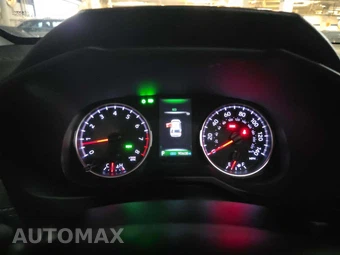 2022 Toyota RAV4 XLE - miniatura 9