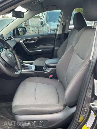2022 Toyota RAV4 XLE - miniatura 6