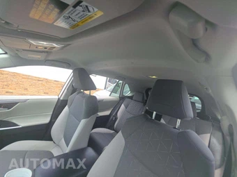 2022 Toyota RAV4 XLE - miniatura 11