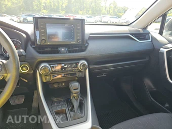 2022 Toyota RAV4 XLE - miniatura 11