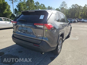 2022 Toyota RAV4 XLE - miniatura 4