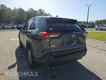 2022 Toyota RAV4 XLE - miniatura 6