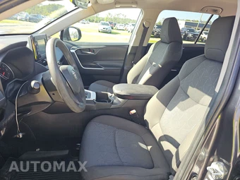 2022 Toyota RAV4 XLE - miniatura 7