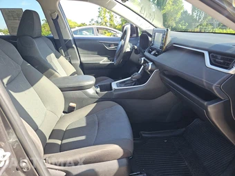 2022 Toyota RAV4 XLE - miniatura 8