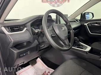 2022 Toyota RAV4 XLE - miniatura 10