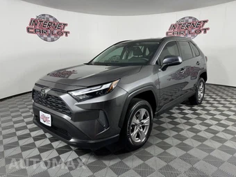 2022 Toyota RAV4 XLE - miniatura 3