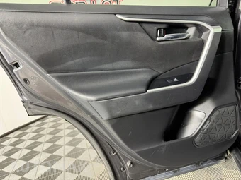 2022 Toyota RAV4 XLE - miniatura 39
