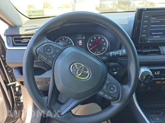 2022 Toyota RAV4 XLE - miniatura 10