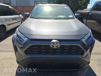 2022 Toyota RAV4 XLE - miniatura 2