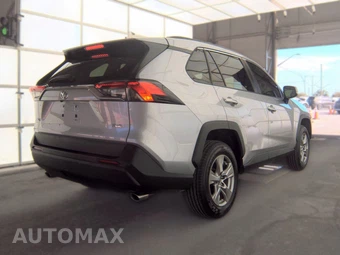 2022 Toyota RAV4 XLE - miniatura 4