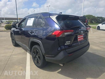 2022 Toyota RAV4 XLE – miniatura 2