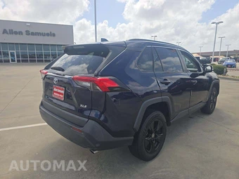 2022 Toyota RAV4 XLE – miniatura 3