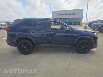 2022 Toyota RAV4 XLE – miniatura 4