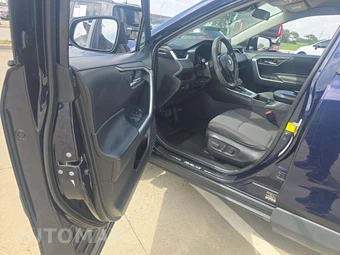 2022 Toyota RAV4 XLE – miniatura 6