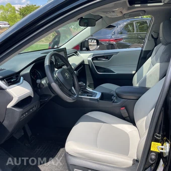 2022 Toyota RAV4 XLE Premium - miniatura 10