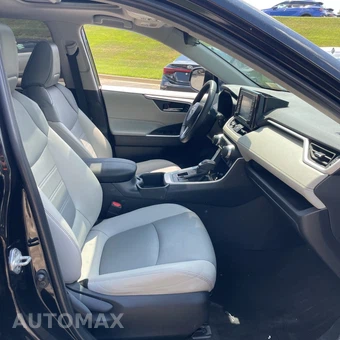 2022 Toyota RAV4 XLE Premium - miniatura 13