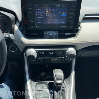 2022 Toyota RAV4 XLE Premium - miniatura 14