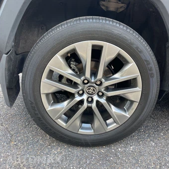 2022 Toyota RAV4 XLE Premium - miniatura 21