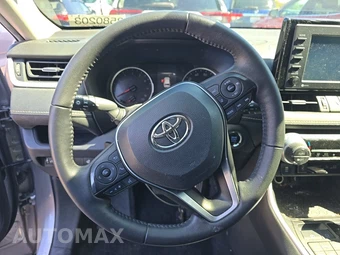 2022 Toyota RAV4 XLE Premium – miniatura 10