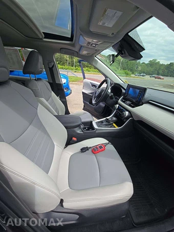 2022 Toyota RAV4 XLE Premium - miniatura 18