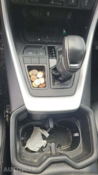 2022 Toyota RAV4 XLE Premium - miniatura 20