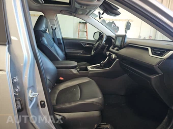 2022 Toyota RAV4 XLE Premium - miniatura 8