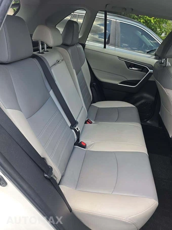 2022 Toyota RAV4 XLE Premium - miniatura 16