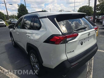 2022 Toyota RAV4 XLE Premium - miniatura 2