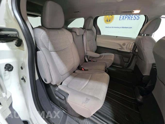 2022 Toyota Sienna LE 8-Passenger 120.5" WB - miniatura 17