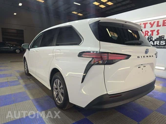 2022 Toyota Sienna LE 8-Passenger 120.5" WB - miniatura 2