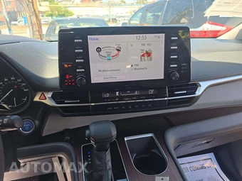 2022 Toyota Sienna LE 8-Passenger 120.5" WB - miniatura 10