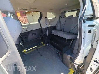 2022 Toyota Sienna LE 8-Passenger 120.5" WB - miniatura 13
