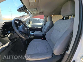 2022 Toyota Sienna LE 8-Passenger 120.5" WB - miniatura 6