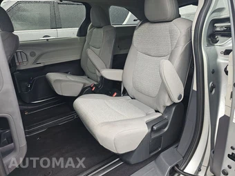 2022 Toyota Sienna LE 8-Passenger 120.5" WB - miniatura 13