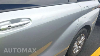 2022 Toyota Sienna LE 8-Passenger 120.5" WB - miniatura 20