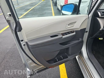 2022 Toyota Sienna LE 8-Passenger 120.5" WB - miniatura 9