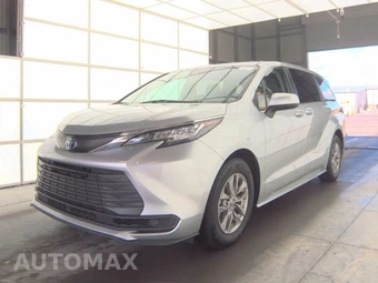 2022 Toyota Sienna LE 8-Passenger 120.5" WB