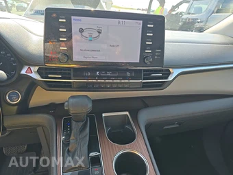 2022 Toyota Sienna LE 8-Passenger 120.5" WB - miniatura 11