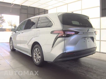 2022 Toyota Sienna LE 8-Passenger 120.5" WB - miniatura 6