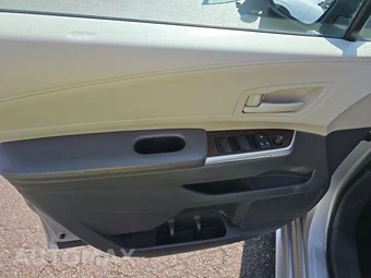 2022 Toyota Sienna LE 8-Passenger 120.5" WB - miniatura 9