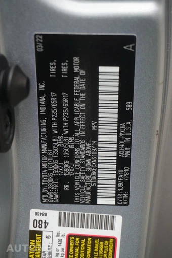 2022 Toyota Sienna LE 8-Passenger 120.5" WB - miniatura 24