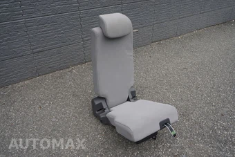 2022 Toyota Sienna LE 8-Passenger 120.5" WB - miniatura 32