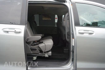 2022 Toyota Sienna LE 8-Passenger 120.5" WB - miniatura 34