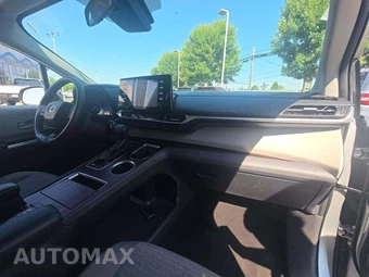 2022 Toyota Sienna LE 8-Passenger 120.5" WB - miniatura 17