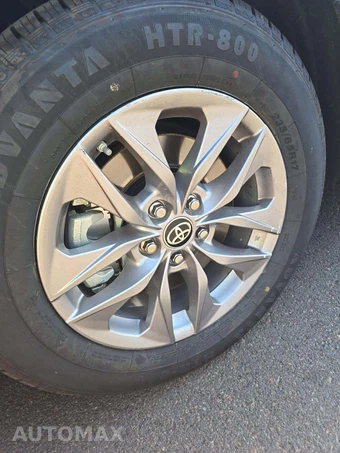 2022 Toyota Sienna LE 8-Passenger 120.5" WB - miniatura 19
