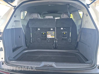 2022 Toyota Sienna LE 8-Passenger 120.5" WB - miniatura 17